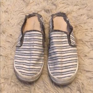 Stripe beach shoe